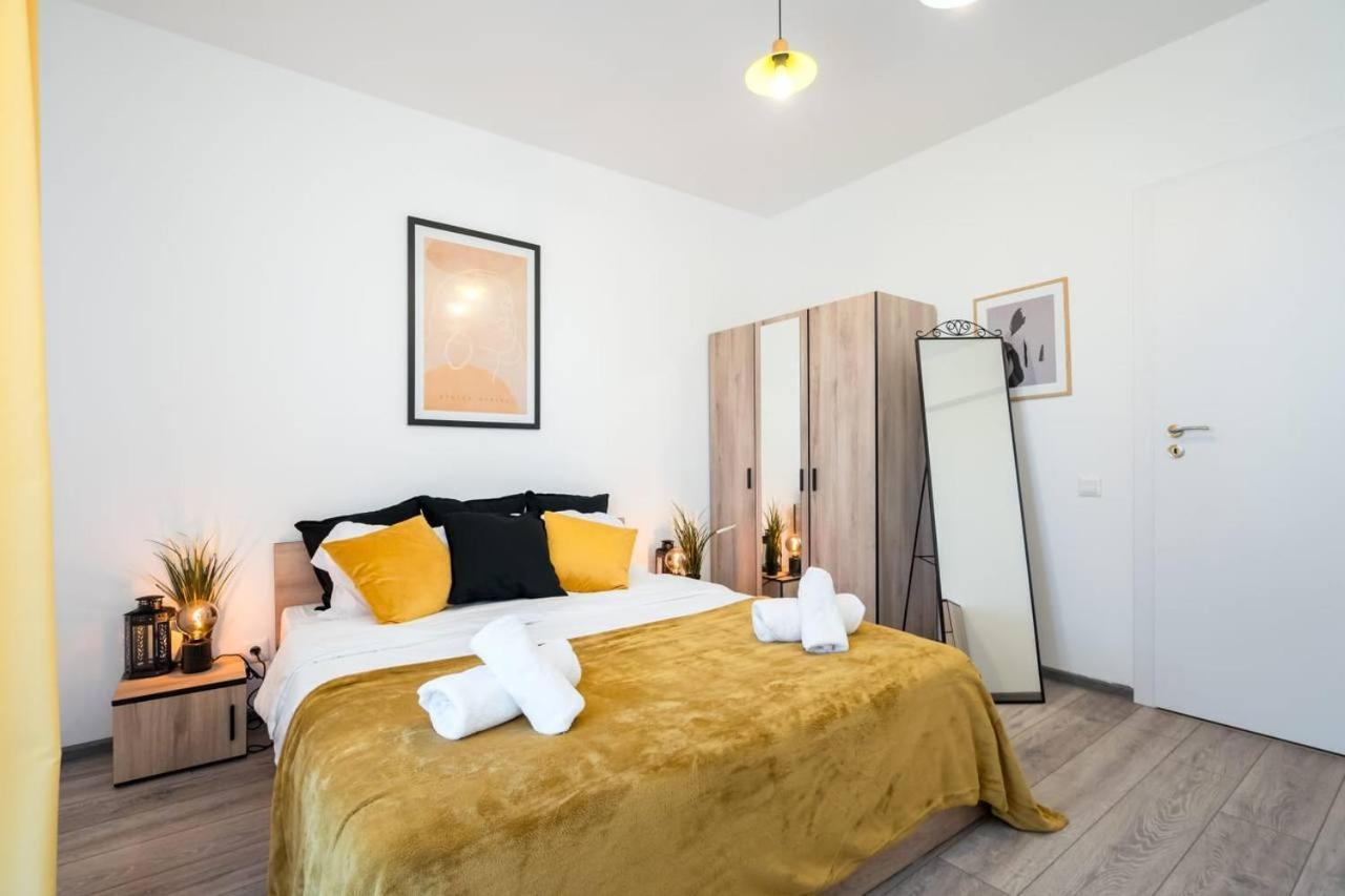 Carol New Building With Balcony Apartment Bucureşti Ngoại thất bức ảnh