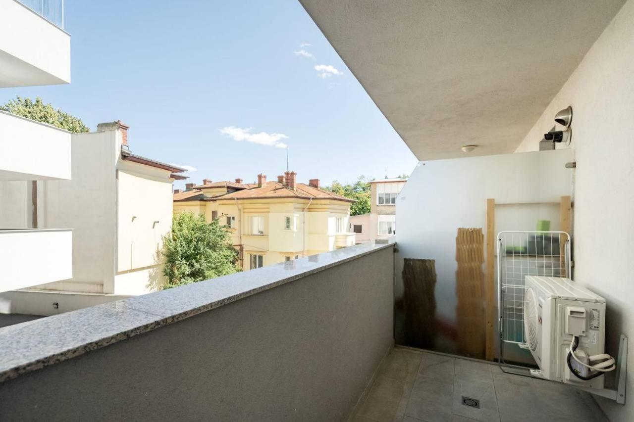 Carol New Building With Balcony Apartment Bucureşti Ngoại thất bức ảnh