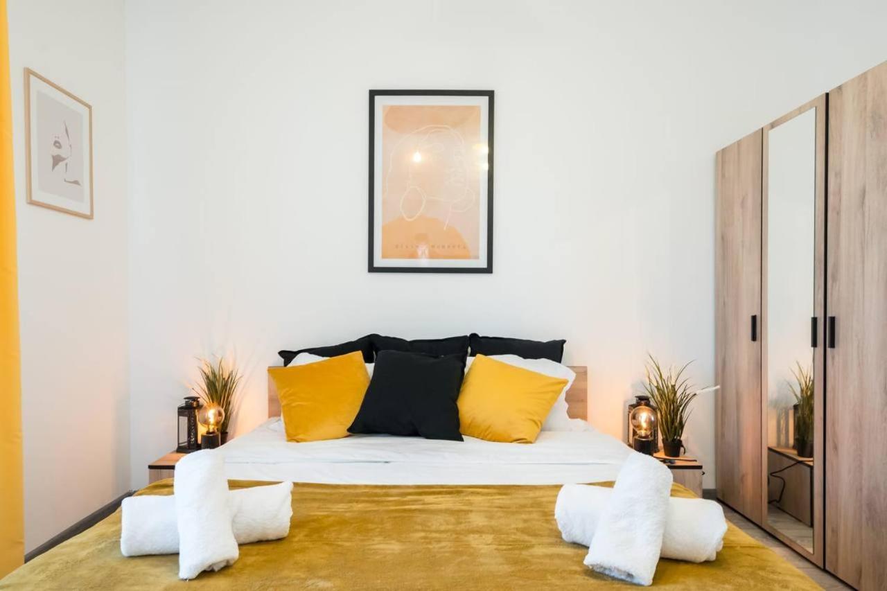 Carol New Building With Balcony Apartment Bucureşti Ngoại thất bức ảnh